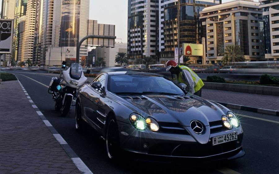  Mercedes-Benz SLR McLaren 722 Edition 2006 года  (фото 102 из 294)